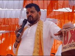 ‘नकल नहीं कराई तो तोड़ दूंगा हाथ-पैर!’ बीजेपी के पूर्व सांसद बृजभूषण सिंह ने छात्र को धमकाया, 8वीं में खुद 3 बार हुए थे फेल